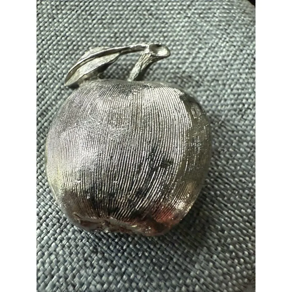 Vintage Apple Matte Brushed Scarf Pin Brooch Silver Tone Teacher Art To Wear